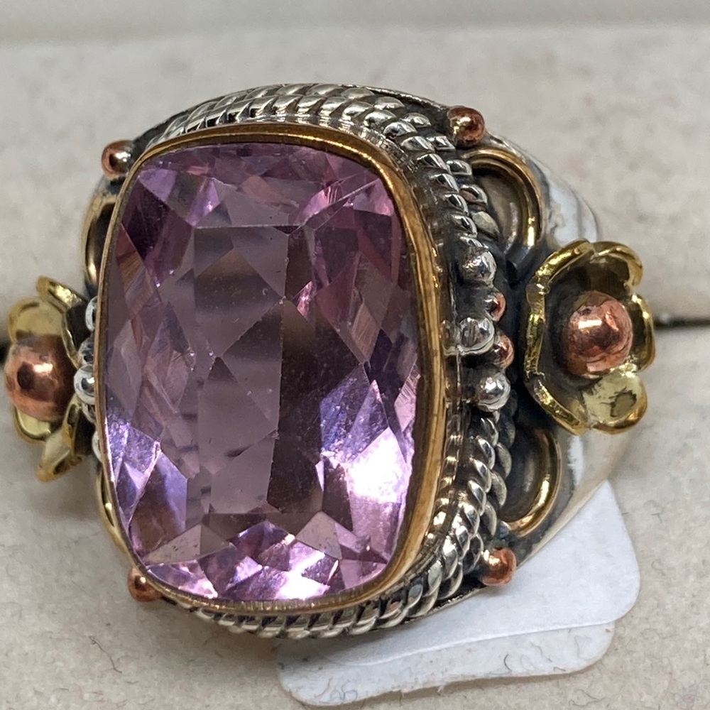 ONE OF A KIND RING - Picture 4 of 9
